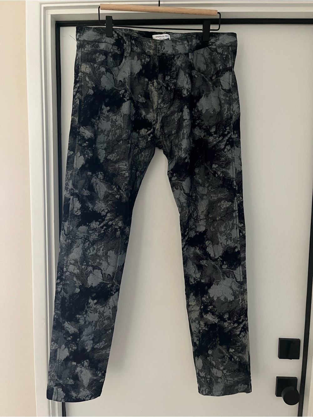 Emerson Fry Marble-Effect Skinny Jeans